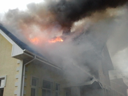 В Астраханской области произошел крупный пожар: сгорел ресторан