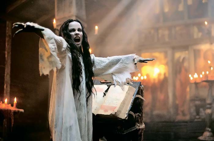 Астраханские покойники продолжают оживать и заявляться в жилнадзор