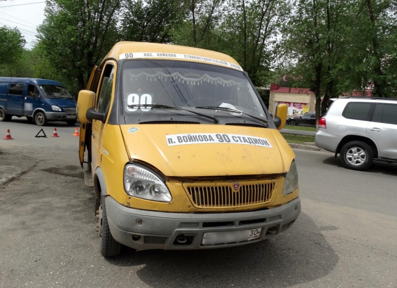В Астрахани пенсионерка пострадала из-за нетерпеливого маршрутчика