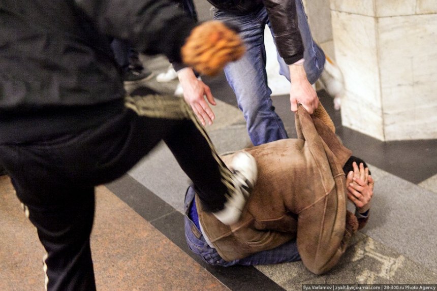 Астраханца забили до смерти из-за мобильного телефона