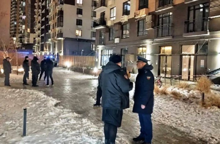 В Астрахани проверяют факт гибели несовершеннолетней после падения с 16-го этажа