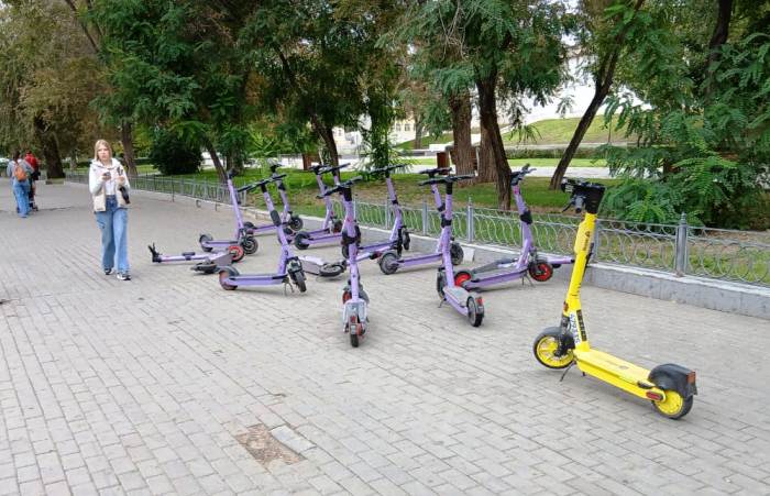 СИМметричное ограничение: в Астрахани для электросамокатов ввели 9 запретных территорий