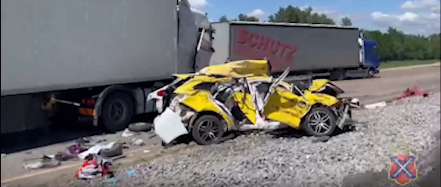 Соцсети: под Волгоградом в страшной аварии разбилась молодая астраханка