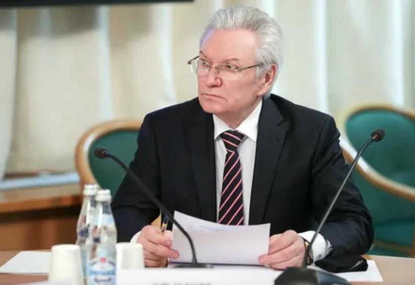 Александр Клыканов получил губернаторский знак отличия "Честь и Слава"