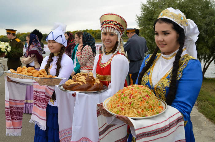 Национально-культурные общества Астрахани научат общаться со СМИ