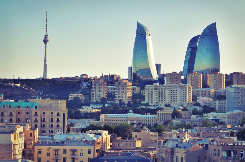 Азербайджанский деловой центр откроется в Астрахани весной, на полгода позже обещанного