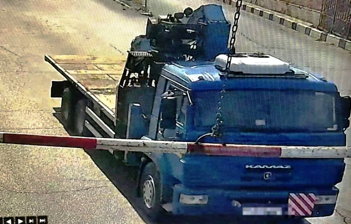 Администрация Астрахани: проезд большегрузов по Старому мосту по-прежнему запрещен 