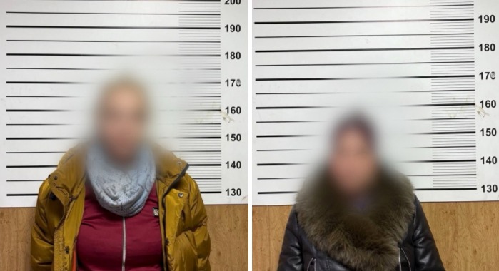В Астрахани задержали женщин, расклеивающих объявления о работе на интернет-магазин запрещенных веществ