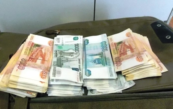 Директора астраханской строительной фирмы подозревают в афере с контрактом на ремонт районной больницы