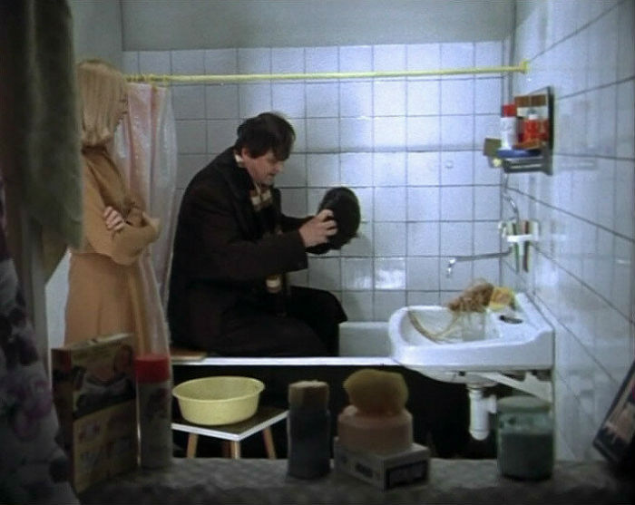 Полтора десятка многоэтажек в Астрахани остались без горячей воды