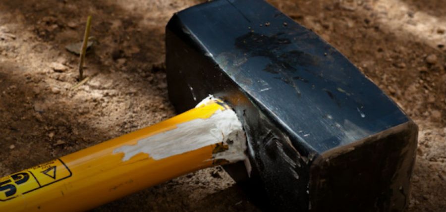 27-летняя астраханка из ревности убила 63-летнего гражданского супруга