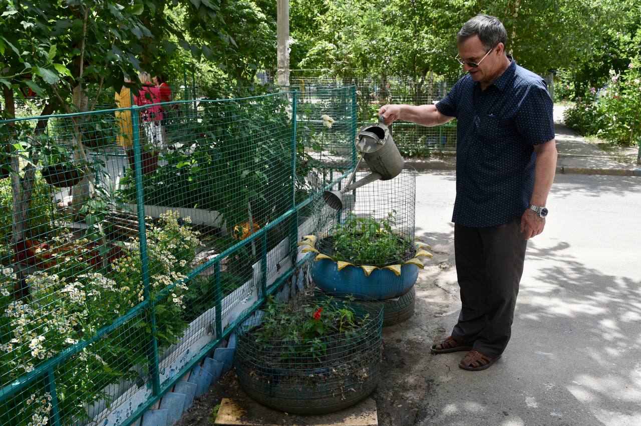 Уже более ста астраханских дворов заявились на городской конкурс по благоустройство