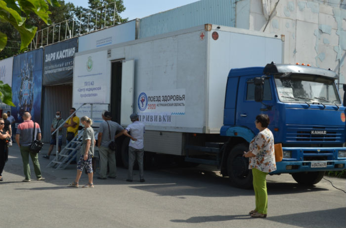 Астраханцы могут бесплатно привиться от гриппа в трех мобильных пунктах