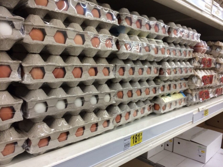 Где и когда астраханцам можно купить яйца подешевле