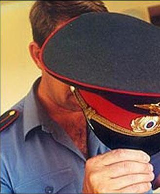 В Астрахани полицейский подозревается в сбыте синтетических наркотиков 