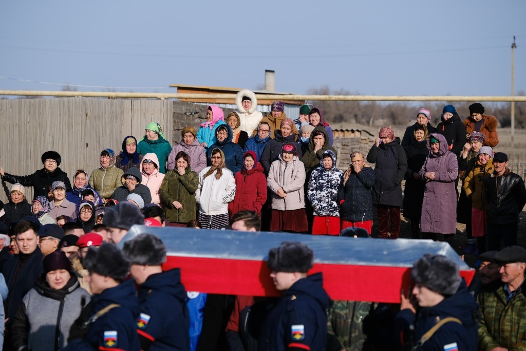 Сегодня в Астраханской области простились с бойцом, погибшим в ходе спецоперации на Украине