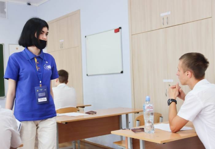 В Астрахани двух выпускников удалили с ЕГЭ по обществознанию