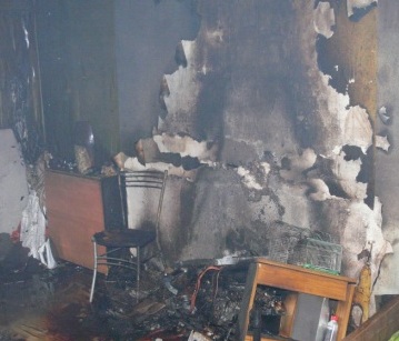 В Астрахани горела баржа