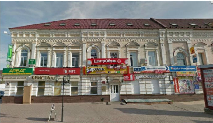 В Астрахани запретят бегущие строки и баннеры на фасадах и приведут наружную рекламу к единым нормам