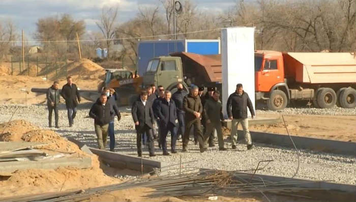 Замминистра обороны РФ Тимур Иванов проинспектировал строительство ковидных госпиталей в Астраханской области