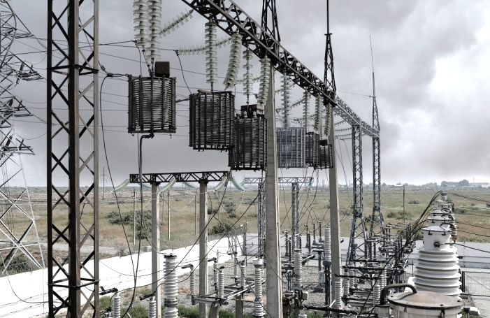 В Астраханской области готовы к ликвидации последствий непогоды более 140 бригад энергетиков