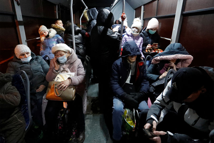 После объявления масштабной эвакуации Донецк покинули более 3000 человек
