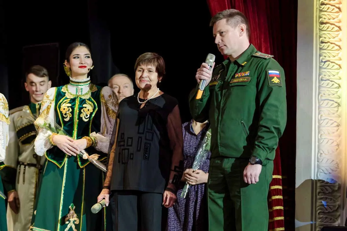  Астраханский ансамбль награжден почетной грамотой Минобороны РФ