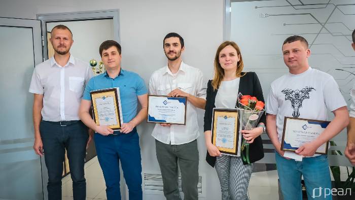 Сотрудники компании «РЕАЛ» получили почётные награды в честь Дня связи
