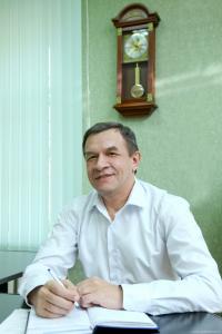 Мэра Ахтубинска Геннадия Братусева везут в Астрахань с приступом инсульта