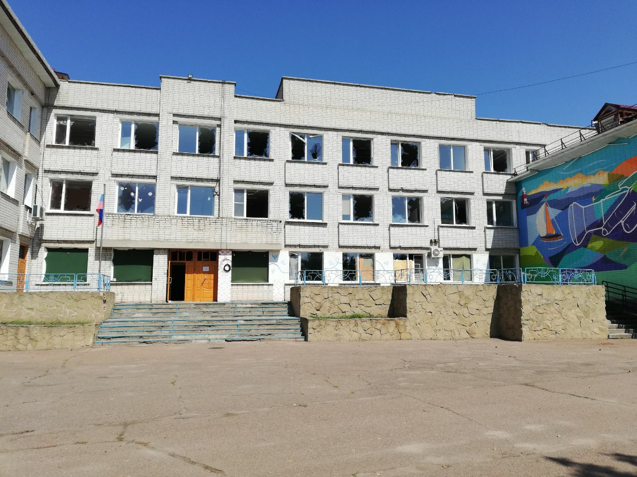 Астраханские специалисты заканчивают обследование социальных объектов в Кременском районе ЛНР