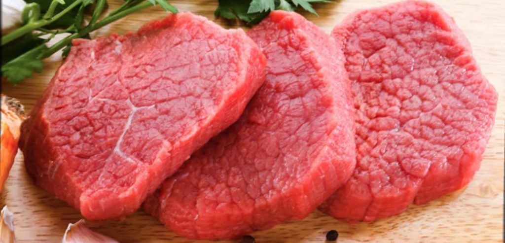В Астрахани продолжают находить некачественное мясо