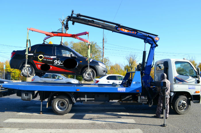 Рейд приставов и полицейских на Новом мосту прошел успешно...но не для астраханских водителей
