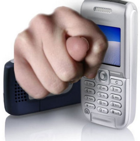 Астраханцев снова разводят смс-мошенники