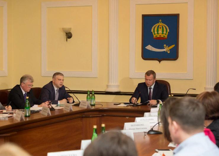 Газоны, парки, фасады, подсветка: как будут обновлять Астрахань в 2019 году