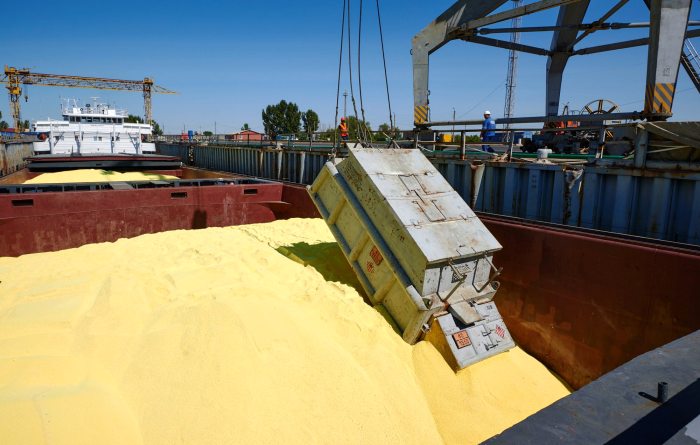 Из Астраханской области за навигацию перевезли рекордное количество серы