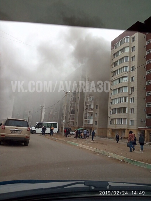 Эвакуированы 25 человек. Крупный пожар не на шутку испугал астраханцев