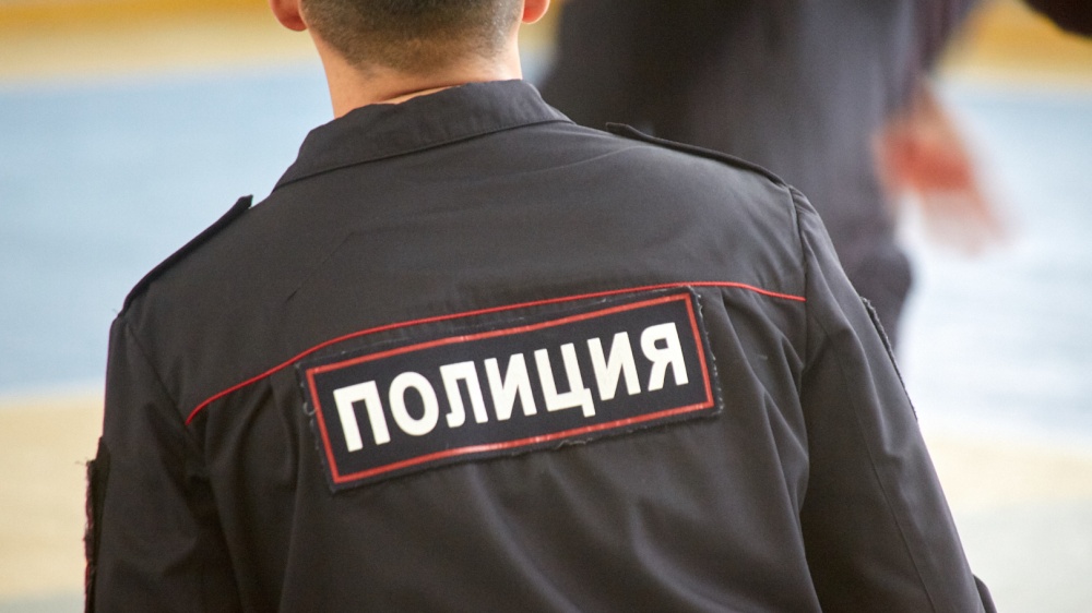 В Астрахани эвакуировали школу из-за подозрительного черного пакета