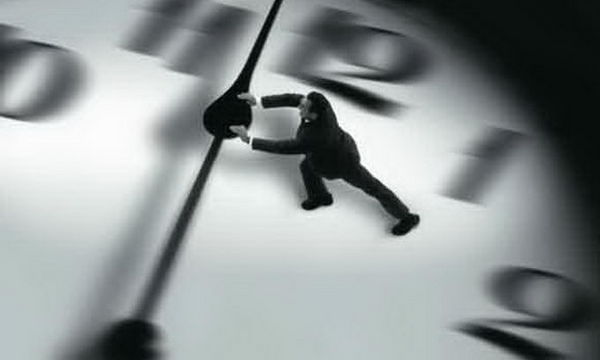 Кремль одобрил возврат зимнего времени