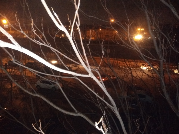 В Астрахани пошел ледяной дождь