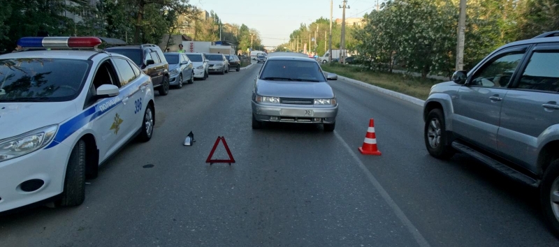 8-летний астраханец, не выучивший ПДД, попал под машину