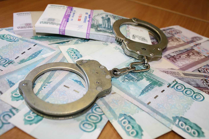 В Астрахани наркополицейские попались на полумиллионной взятке