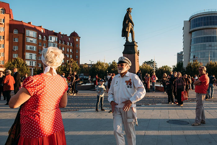 Без митинга, но с танцами: праздничная программа в Астрахани на 1 мая