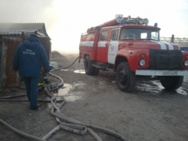 В Астрахани на пожарах пострадали двое мужчин