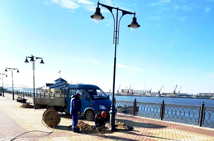 В Астрахани на несколько дней отключат наружное освещение на центральной набережной Волги