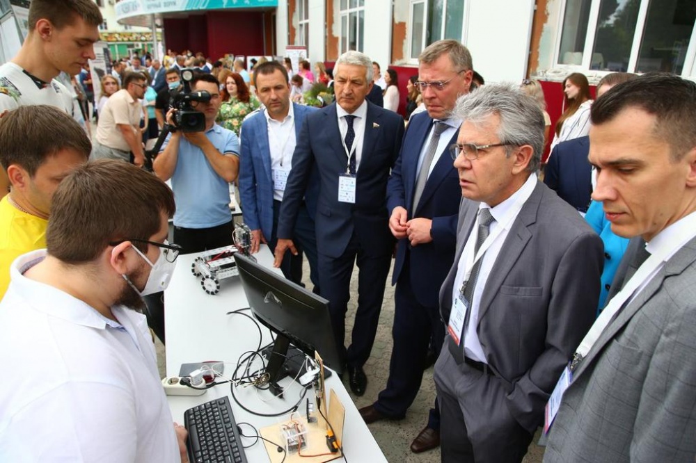 Леонид Огуль. Телемедицина должна стать такой же доступной для пациентов, как традиционная медпомощь