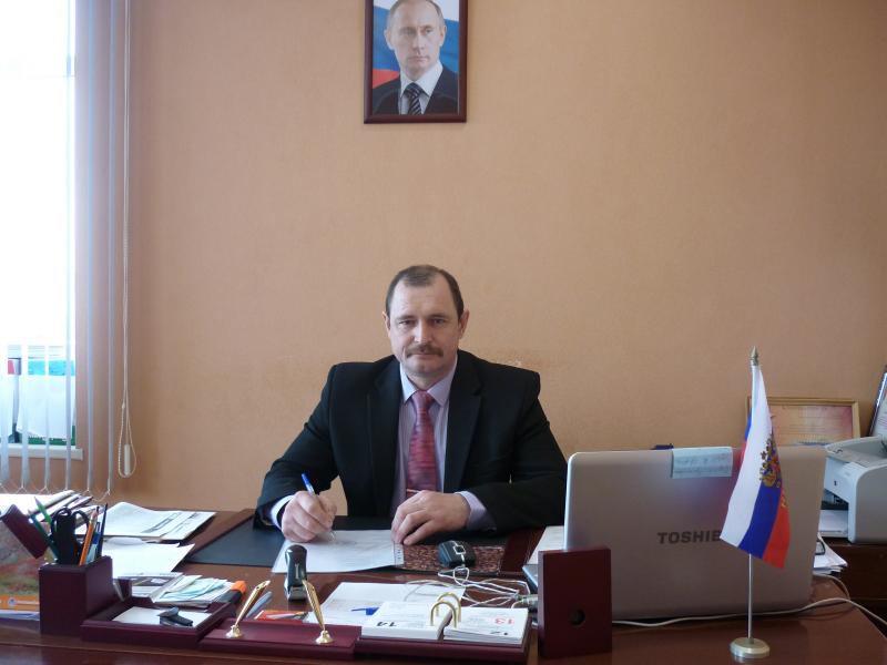 Уголовное дело против главы поселка Володарский Юрия Фомина рассмотрят в суде