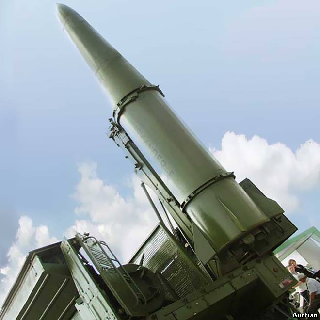 Расчет "Искандера" под Астраханью поразит командный пункт "противника"