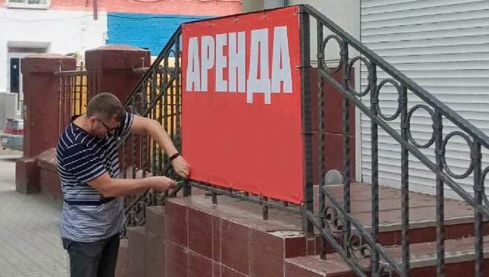 Астрахань избавили еще от 6 000 незаконных рекламных конструкций