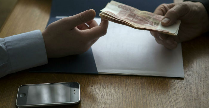 Осужденного сотрудника астраханского Магнита подозревают в еще одном криминальном эпизоде