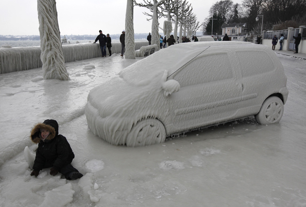 ГЛОБАЛЬНОЕ ПОТЕПЛЕНИЕ ОТМЕНЯЕТСЯ. Европа замерзла.